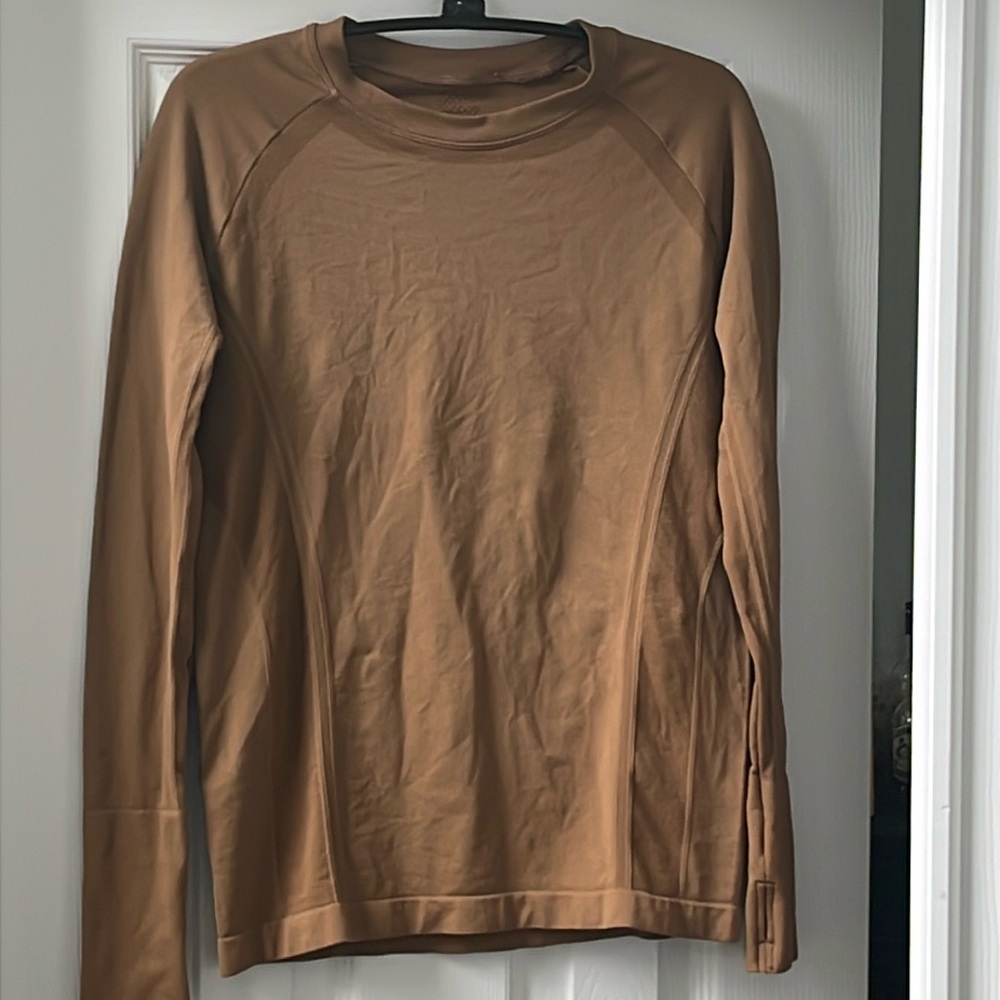 Lululemon Top Shirt Long Sleeve Thumbholes Nutmeg Color
